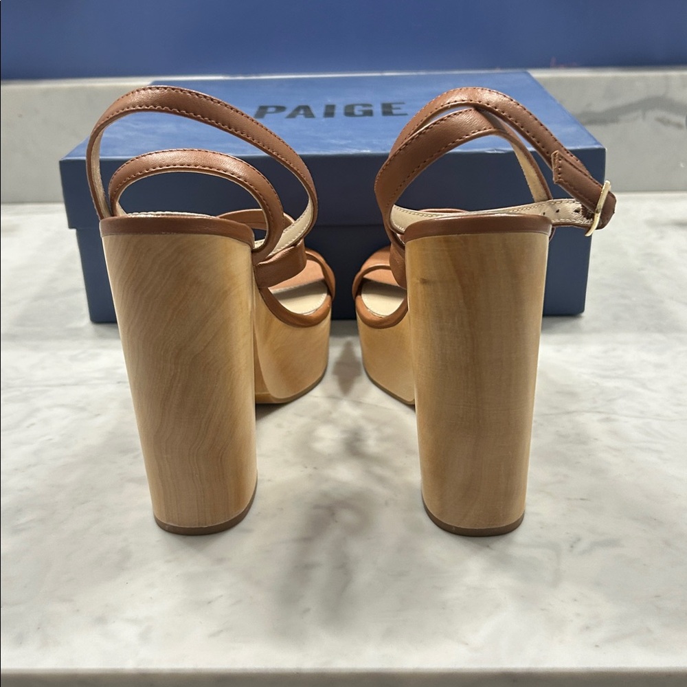 NWT Paige “Cayden” platform sandals - Picture 9 of 10